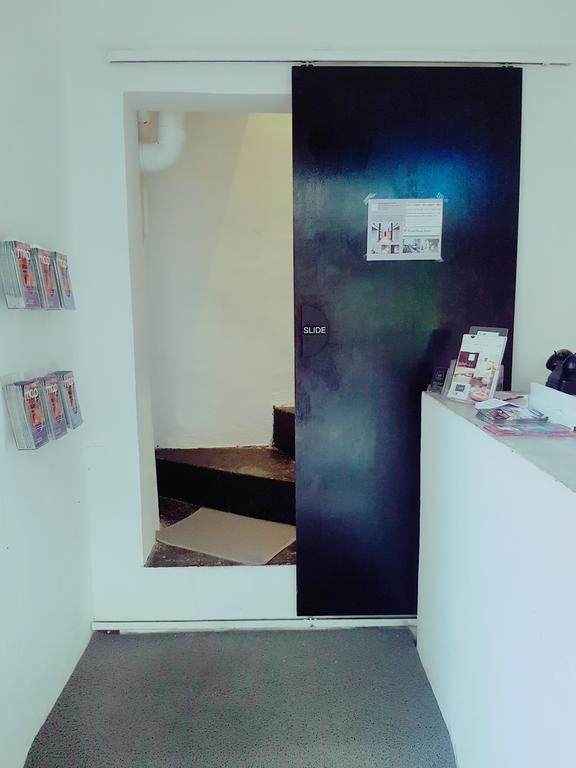 Seek Sleep Hostel Банкок Екстериор снимка