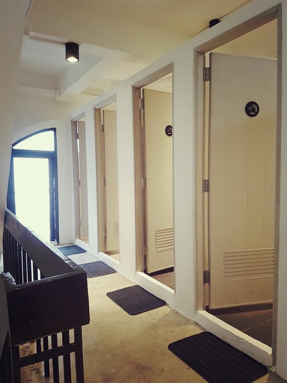 Seek Sleep Hostel Банкок Екстериор снимка
