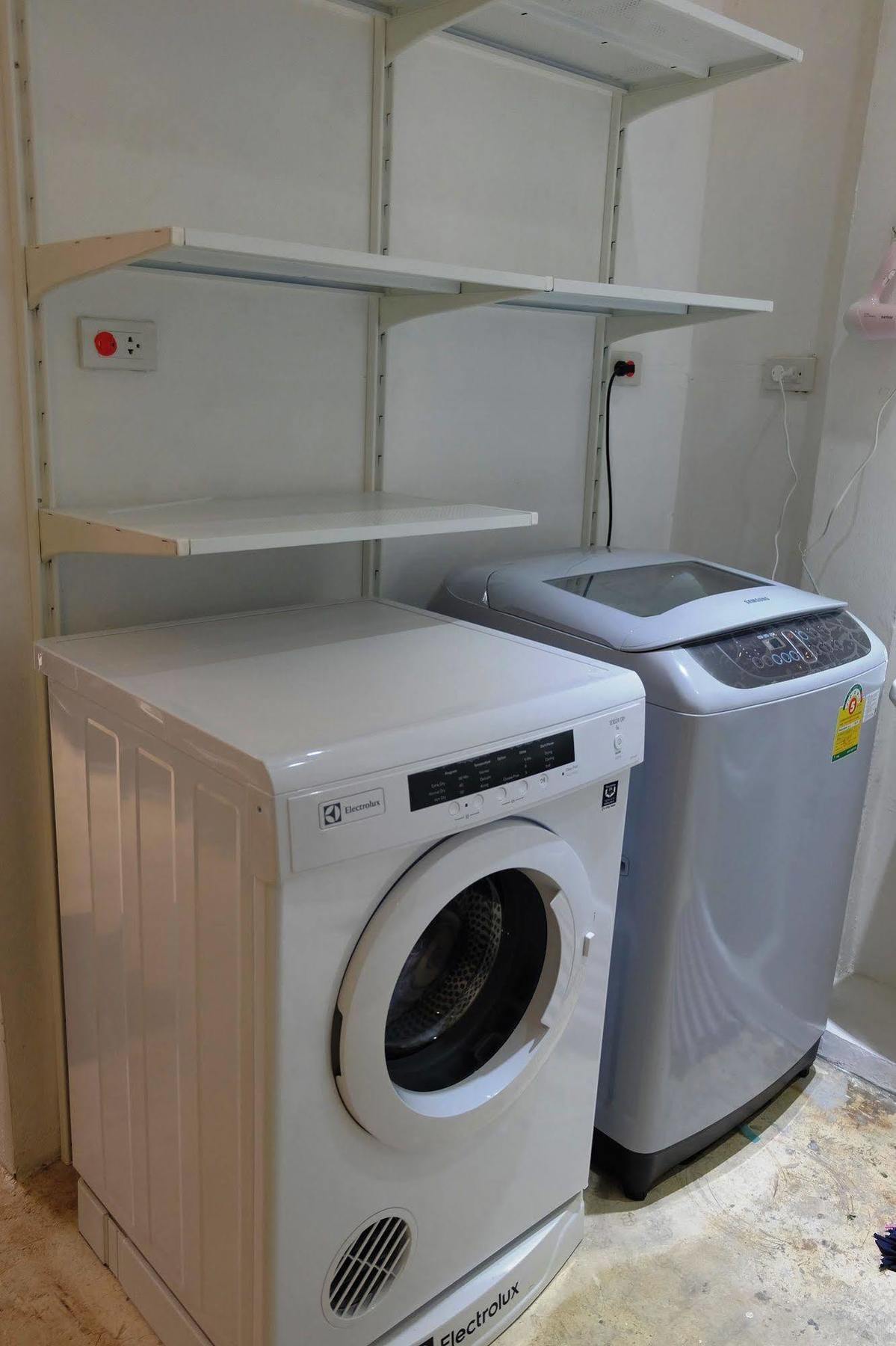 Seek Sleep Hostel Банкок Екстериор снимка